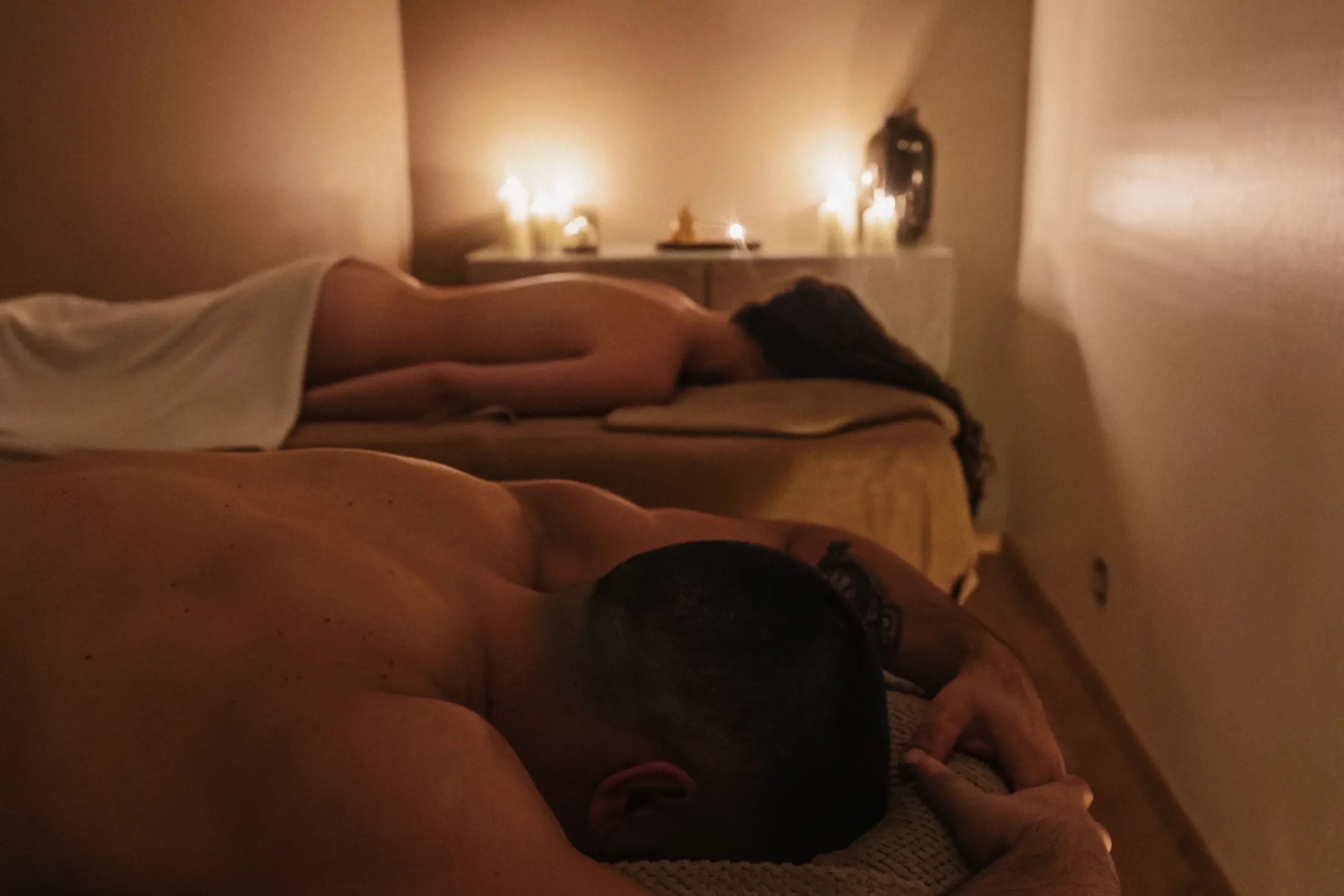 Massages à deux à Pau Offrir un massage personnalisé à Pau avec une carte cadeau- Massage sur mesure pour deux – parenthèse hors du temps