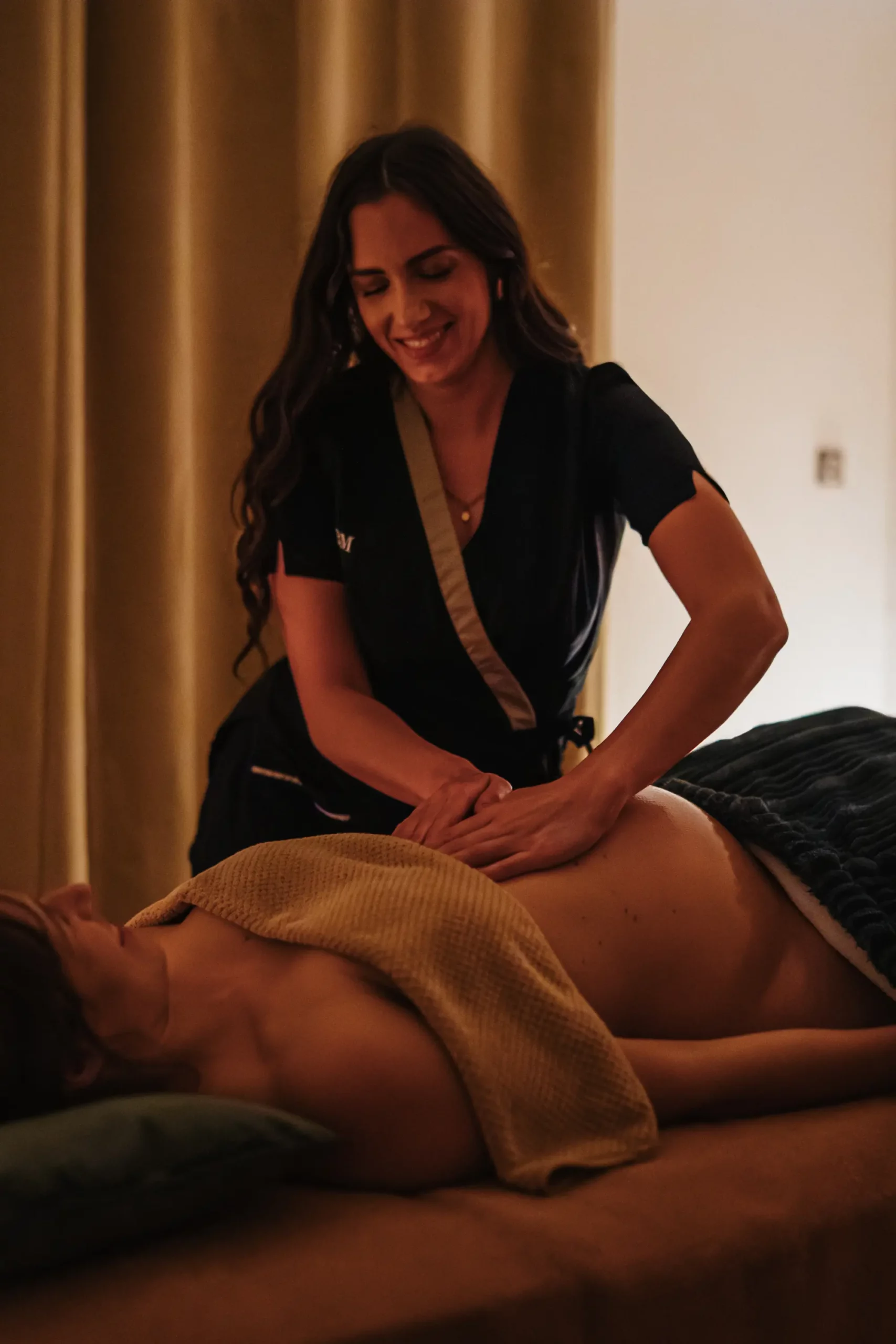Massage pour femme enceinte Massage femme enceinte à Pau – soin doux et adapté à chaque trimestre